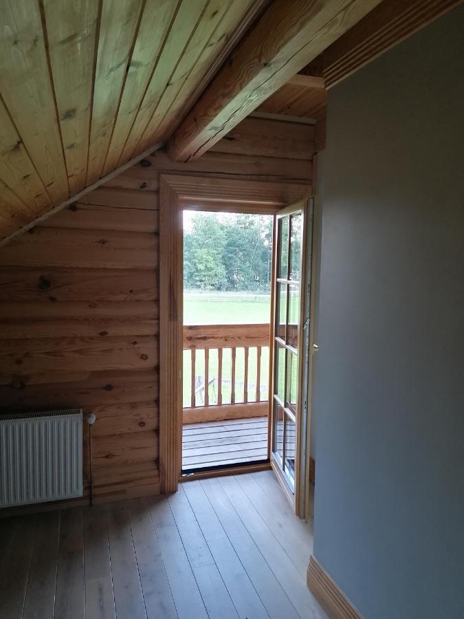 Guest House Unguri Stalbe Exterior photo