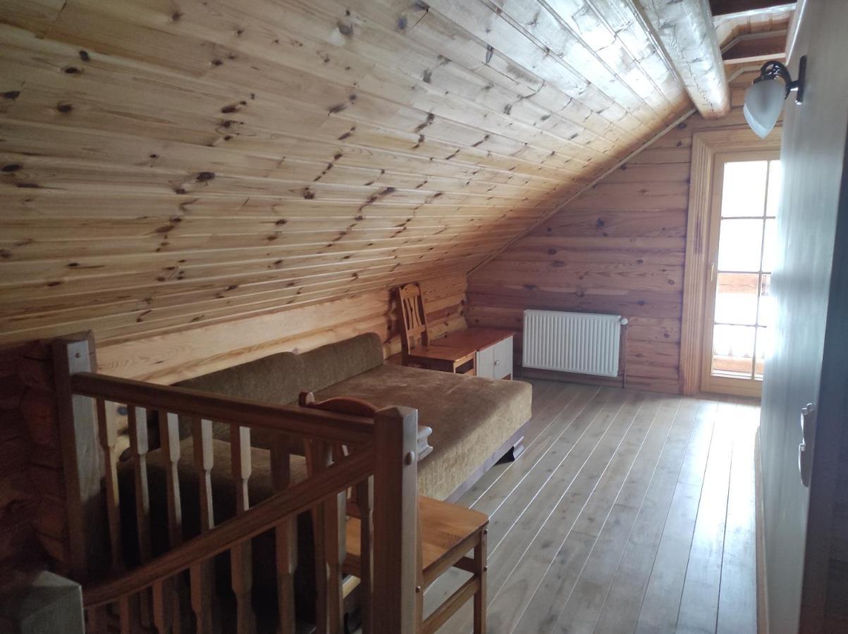 Guest House Unguri Stalbe Exterior photo